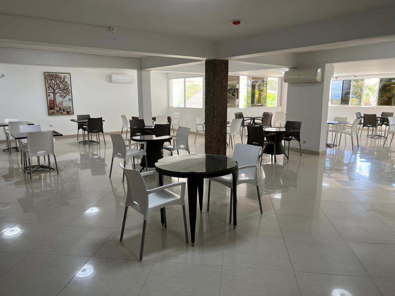 Hotel Wimbi Sun เปงบา ภายนอก รูปภาพ